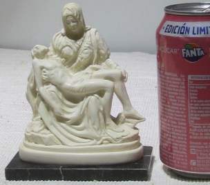 VIRGEN PIEDAD MARMOLINA BLANCA 12CM (1)